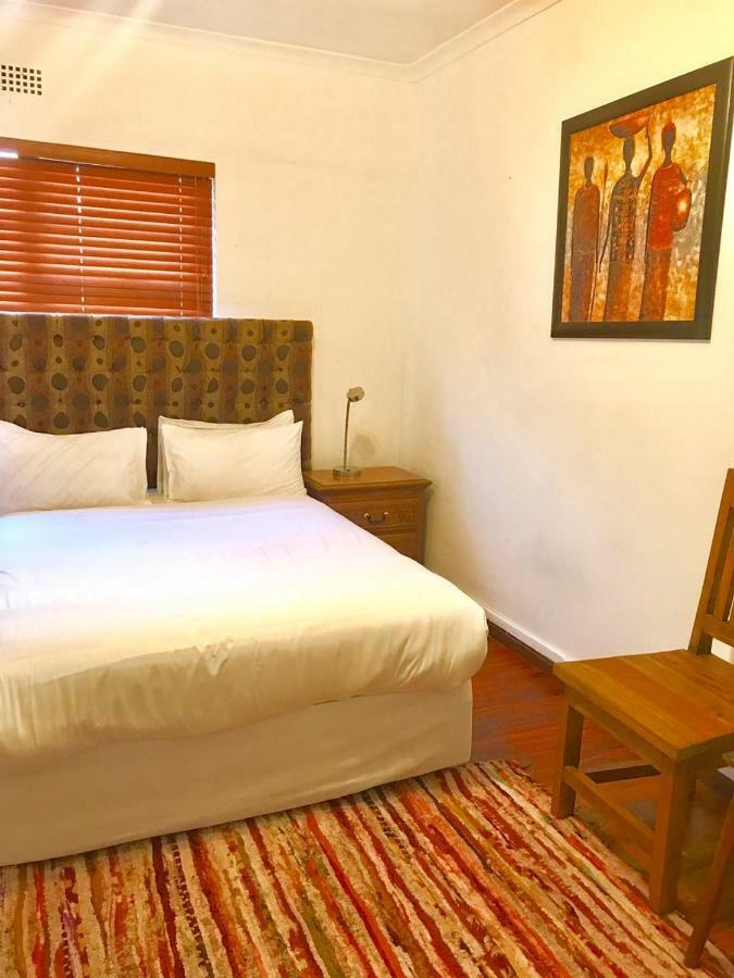 Mbalentle Guesthouse Bishop Lavis Bagian luar foto